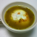 残ったカレーで卵のカレースープ